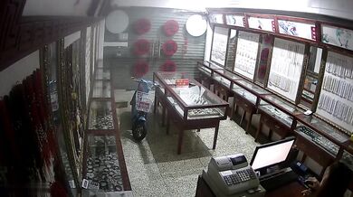 【国内家庭偷窥】最新破解家庭摄像头 夫妻隐私生活 5 (37)